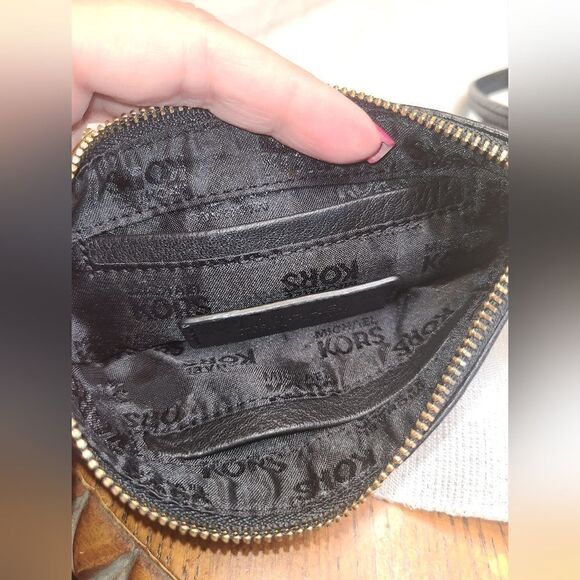 Michael Kors Black Leather Wristlet Bag Purse - Picture 8 of 8